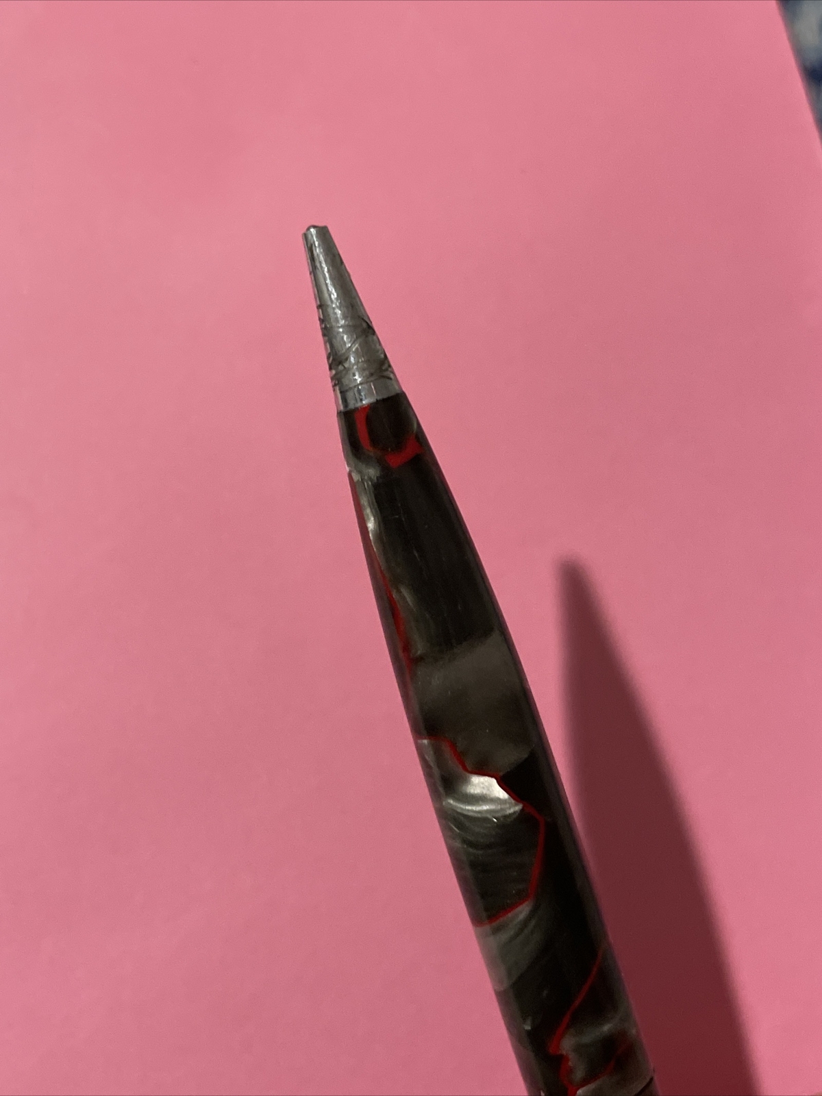 GORGEOUS SHEAFFER BALANCE PENCIL, RED VEINED GRAY PEARL 1933 Universal Winner