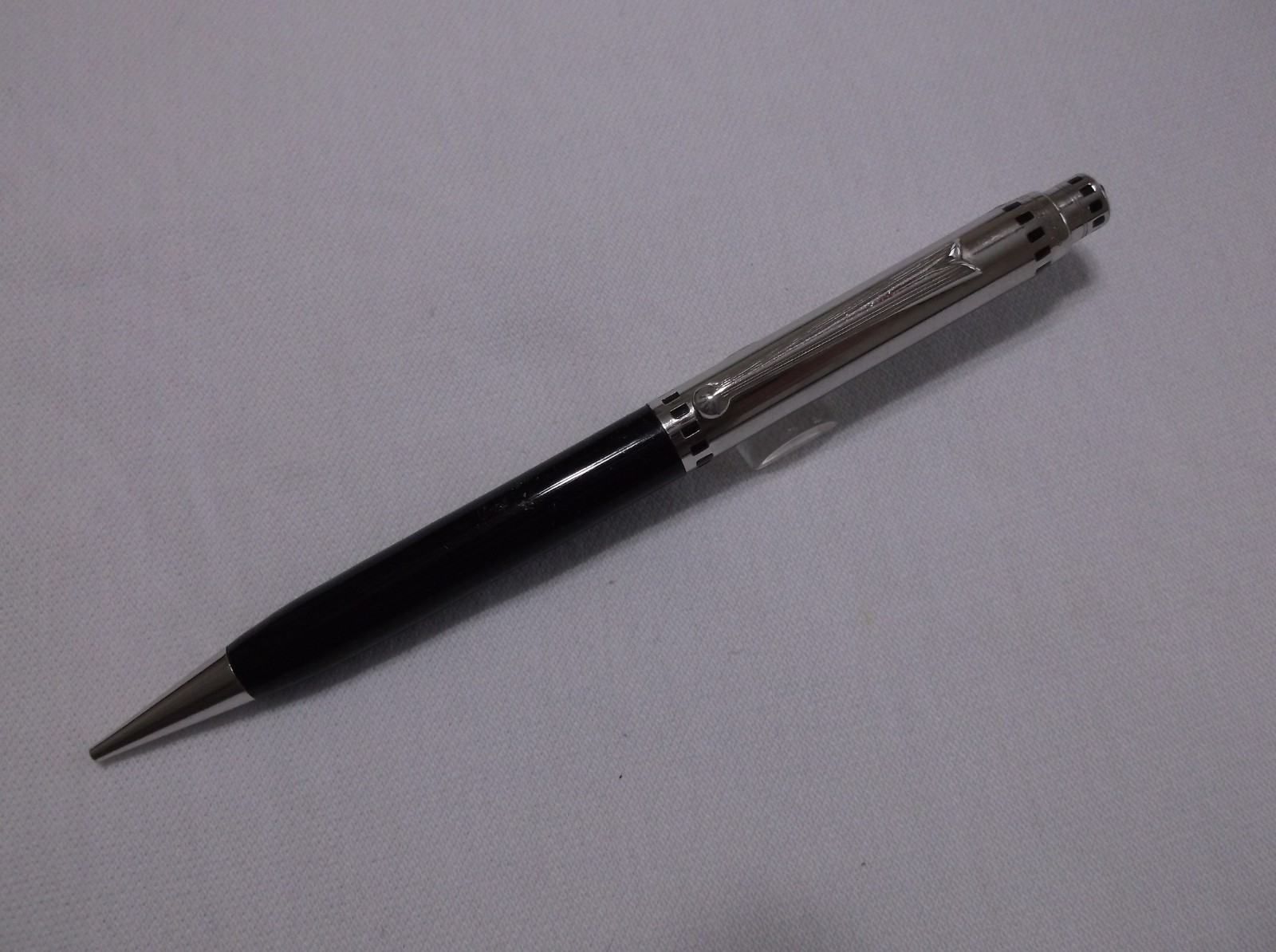 VINTAGE WAHL EVERSHARP CORONET BLACK / CHROME REPEATER PENCIL / 1.18 mm LEAD