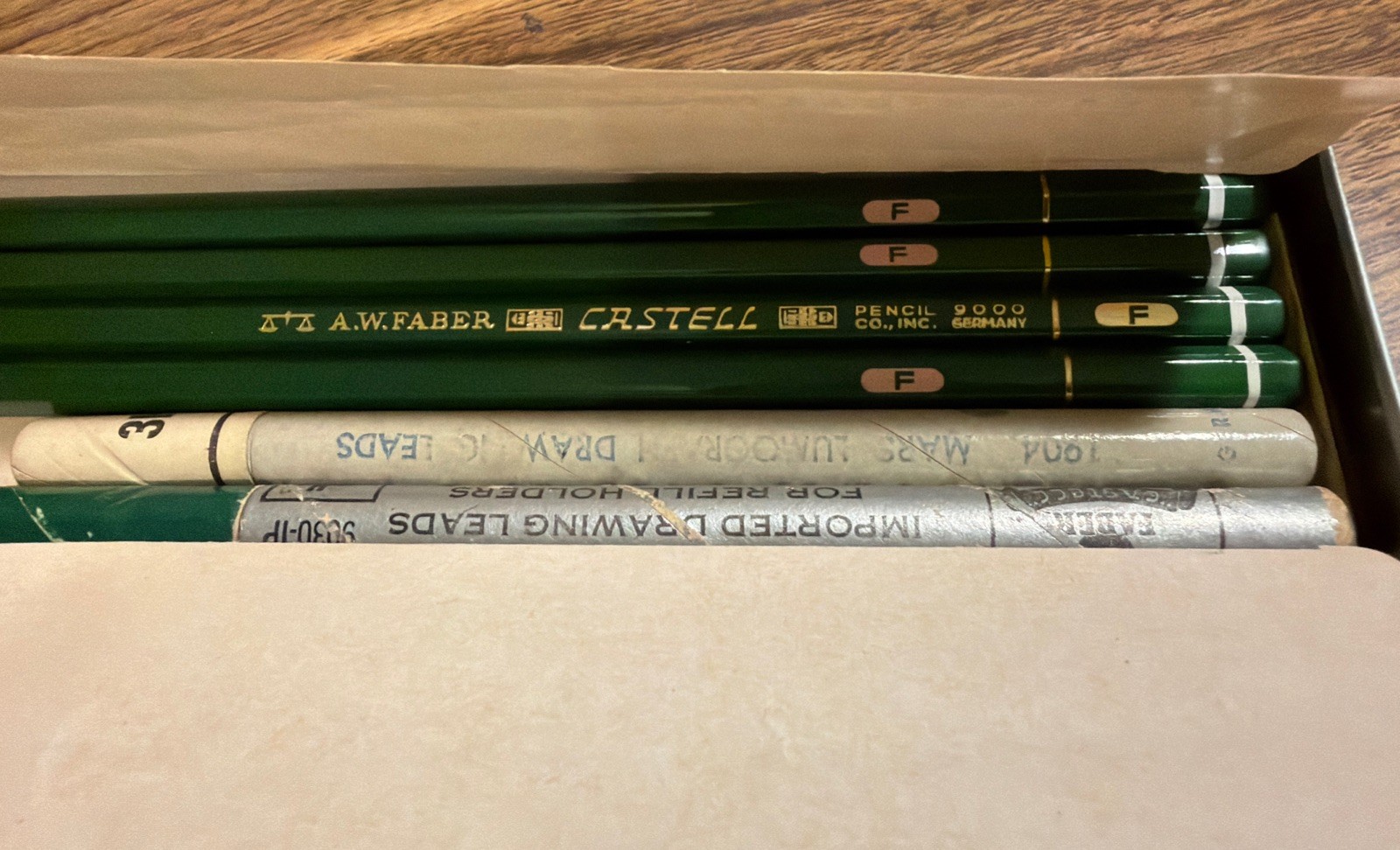 Vtg A. W. Faber Castell Pencils & Tin 9000 HB (4 ) Germany Drafting Unsharpened