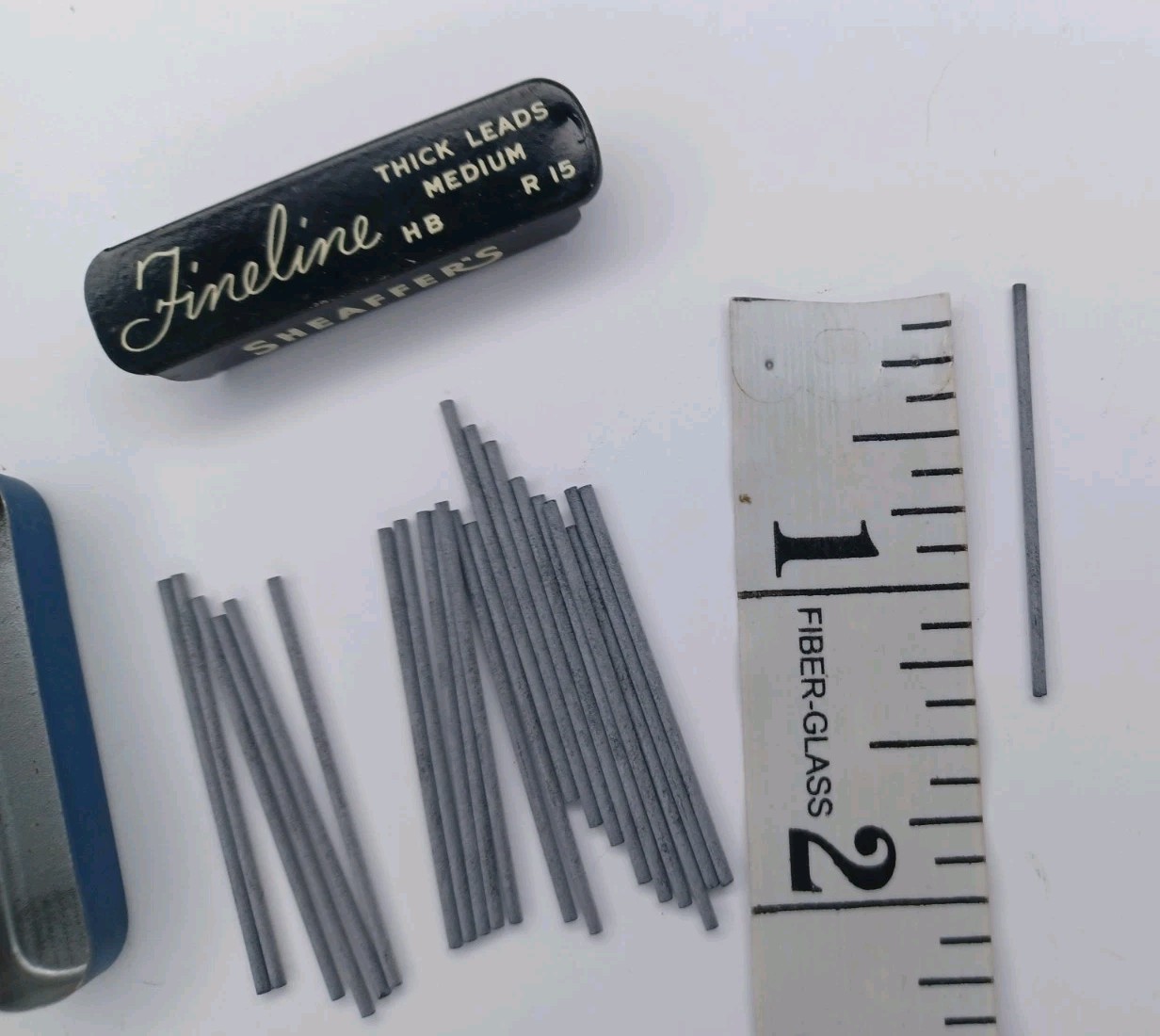 Vintage Sheaffer’s Fineline 23 Thick Pencil Leads Medium HB R 15