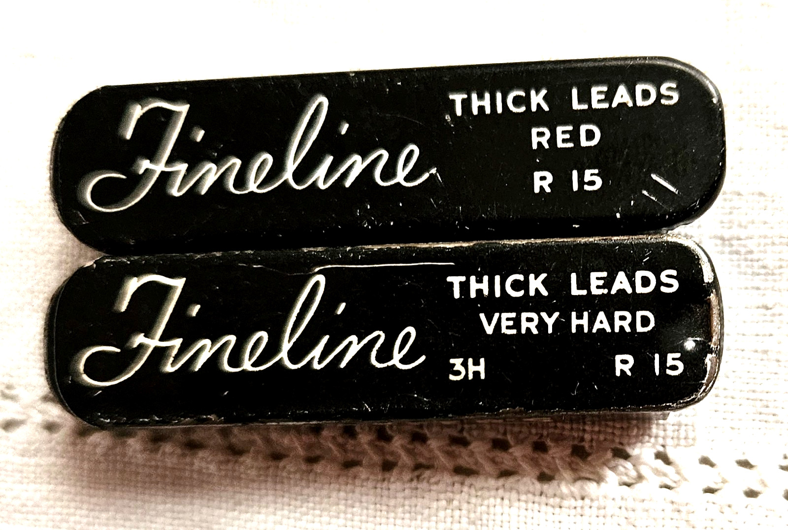 Sheaffer’s 2 Vintage Tin Lot Fineline Thick Pencil Leads Red & Very Hard R 15