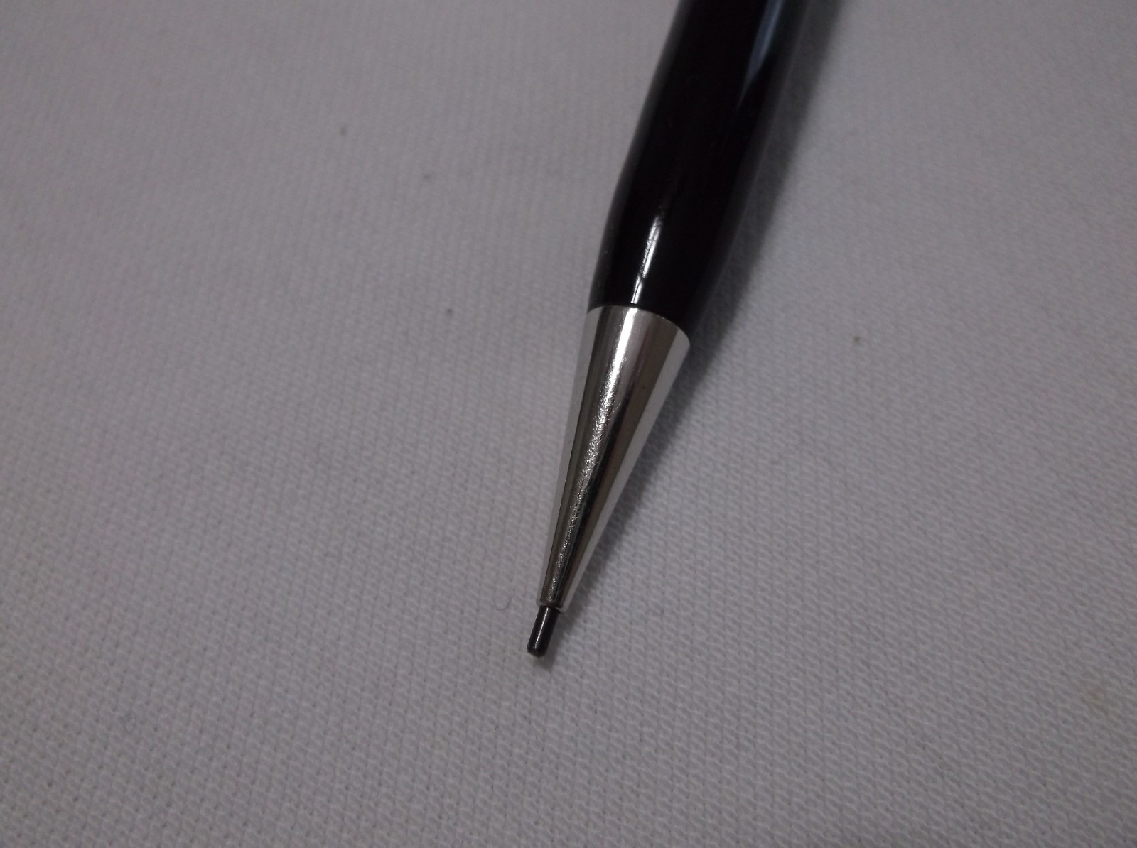 VINTAGE WAHL EVERSHARP CORONET BLACK / CHROME REPEATER PENCIL / 1.18 mm LEAD
