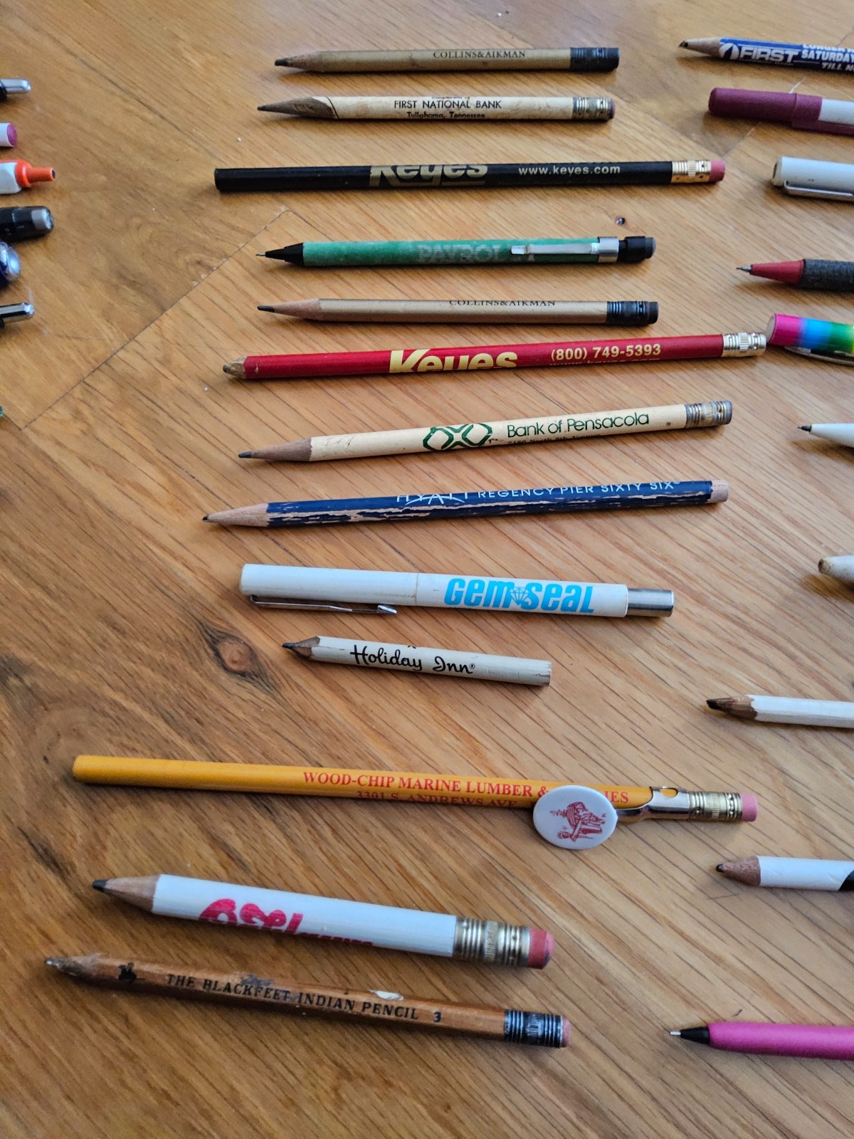 Lot Of 37 Vintage Pens & Pencils Advertising Pens And Pencils