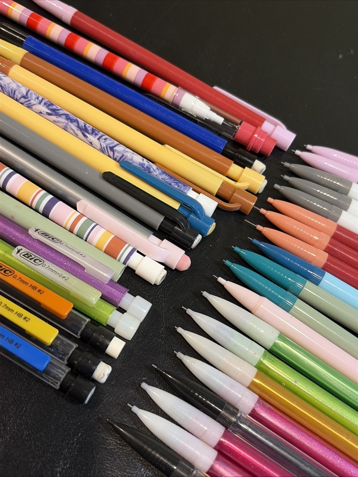 36 Mechanical Pencils: Bic And No Brand Name All With Lead