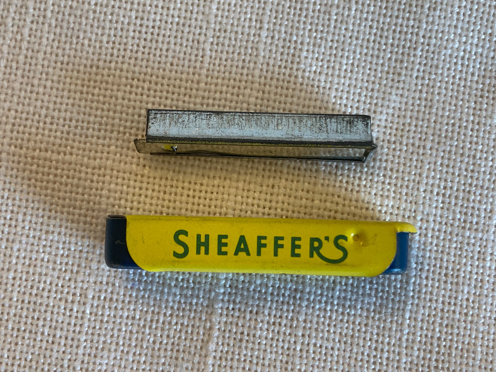 VINTAGE SCHEAFFER FINELINE PENCIL LEADS IN TIN