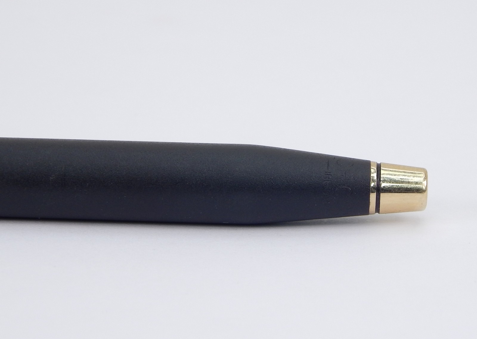 CROSS BLACK MEET & GOLD TRIM MECHANICAL PENCIL