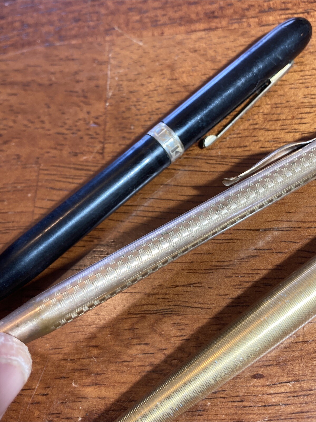 Estate Find Vintage lot of 3 Mechanical Pencils Majestic & 2 Gold Tone Pencils