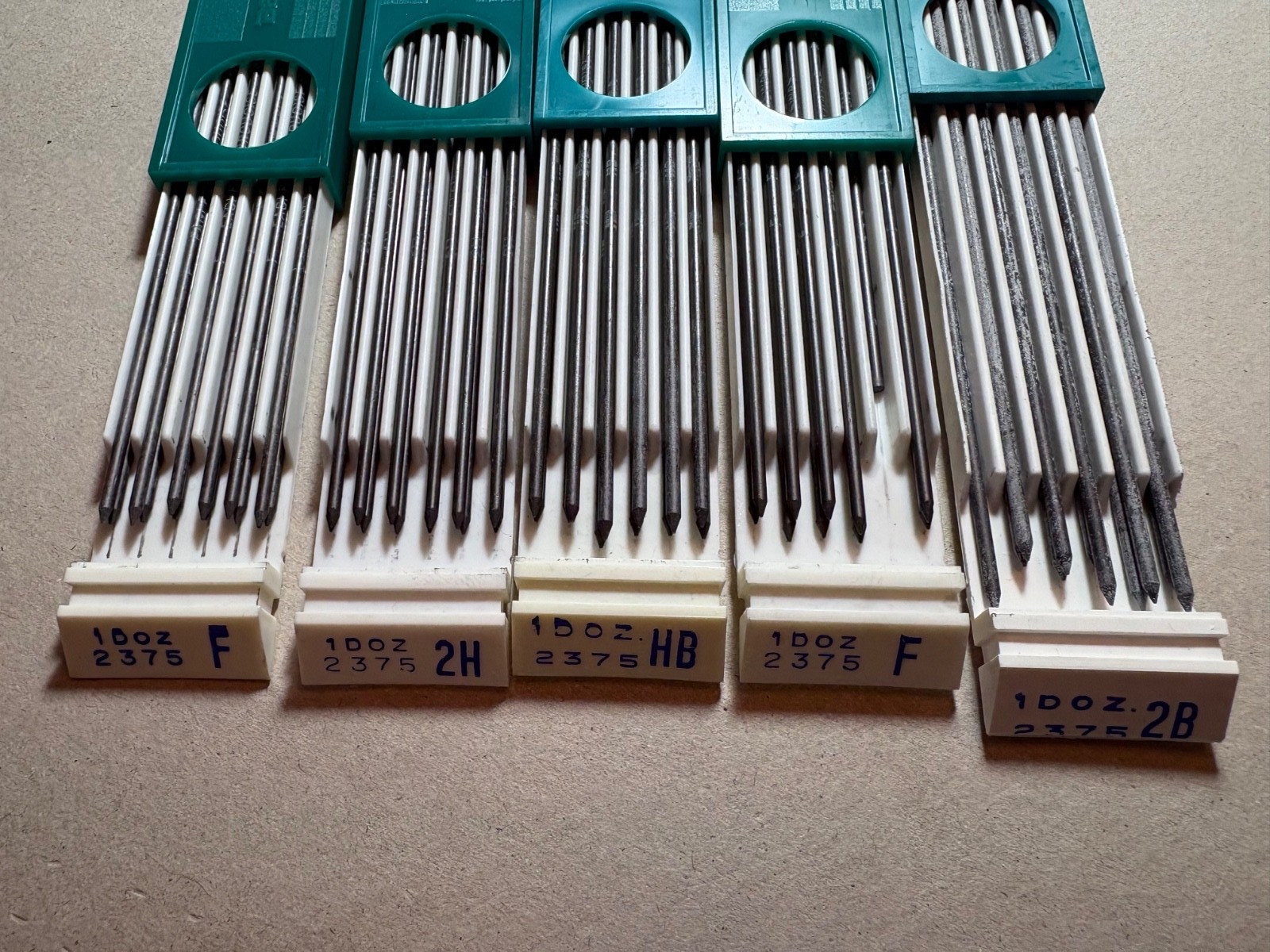 VTG Lot Drawing Leads & Pencils Eagle Turquoise Staedtler with pencil case