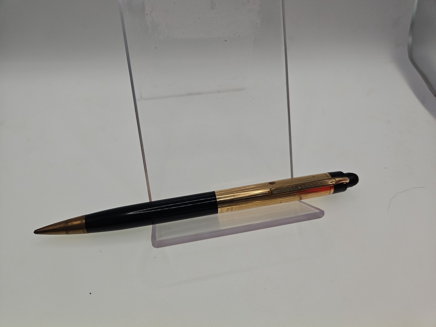 Eversharp Skyline Blue/14kt Gold Filled Cap & Gold Trim 0.9mm Pencil – 1940’s