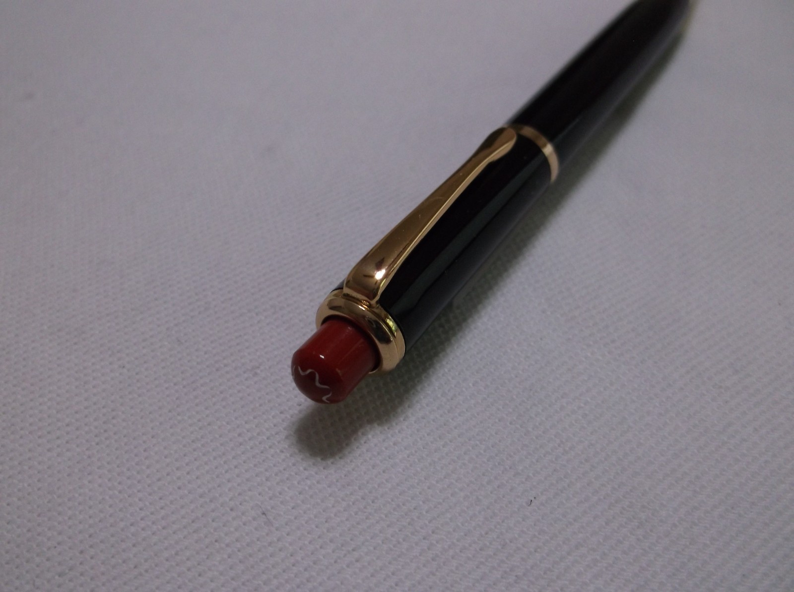 MONTBLANC PIX # 372 BLACK MECHANCIAL PENCIL WITH RED PUSH BUTTON/ 1.18 mm lead