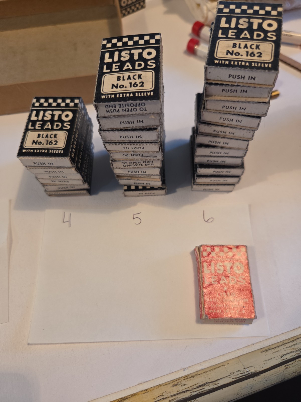 Vintage Listo Leads 27 Black 1 Read W/ Extras Crayon Markers Pencil Leads