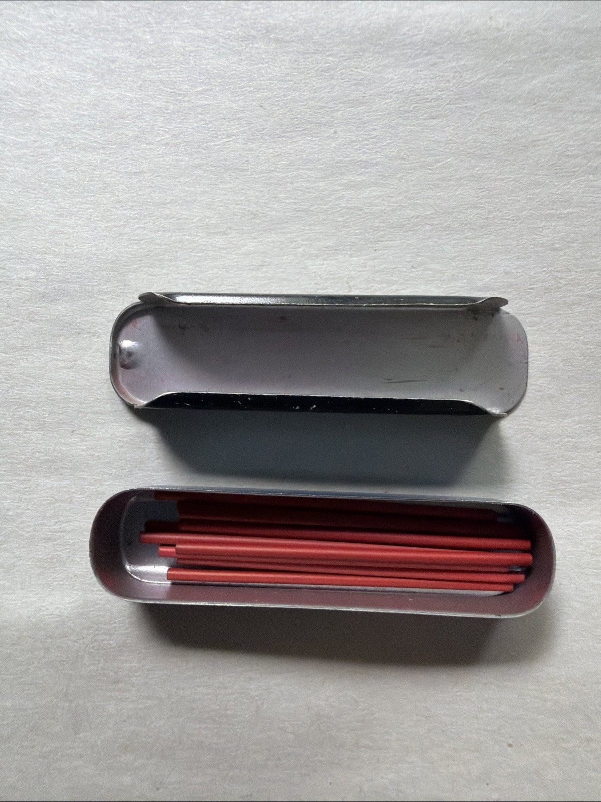 Vintage SHEAFFER Fineline Mechanical Pencil Lead RED 1.1mm Metal 12pk Tin USA
