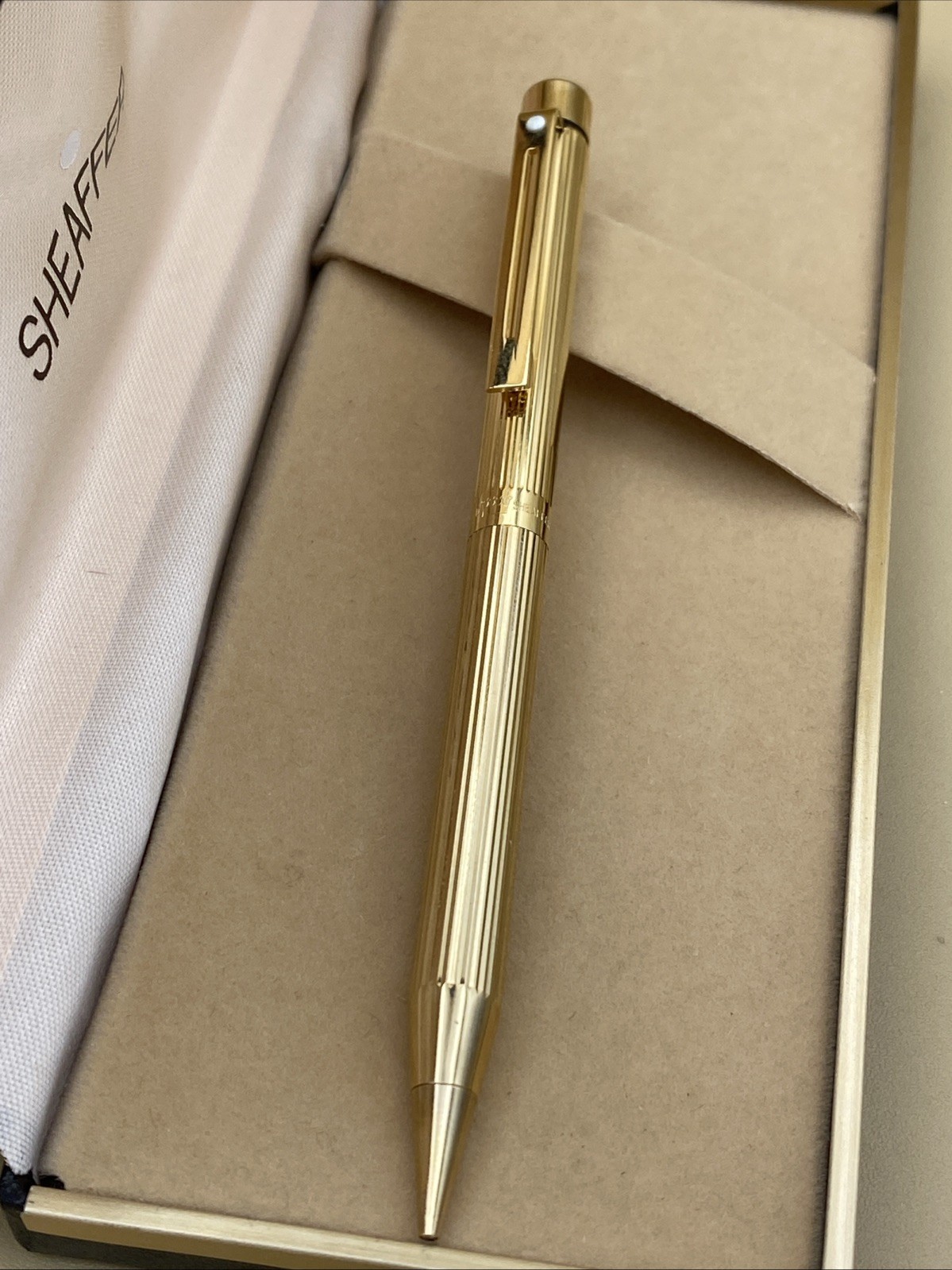 Vtg Sheaffer Gold Electroplated White Dot Mechanical Pencil Fluted wth Box