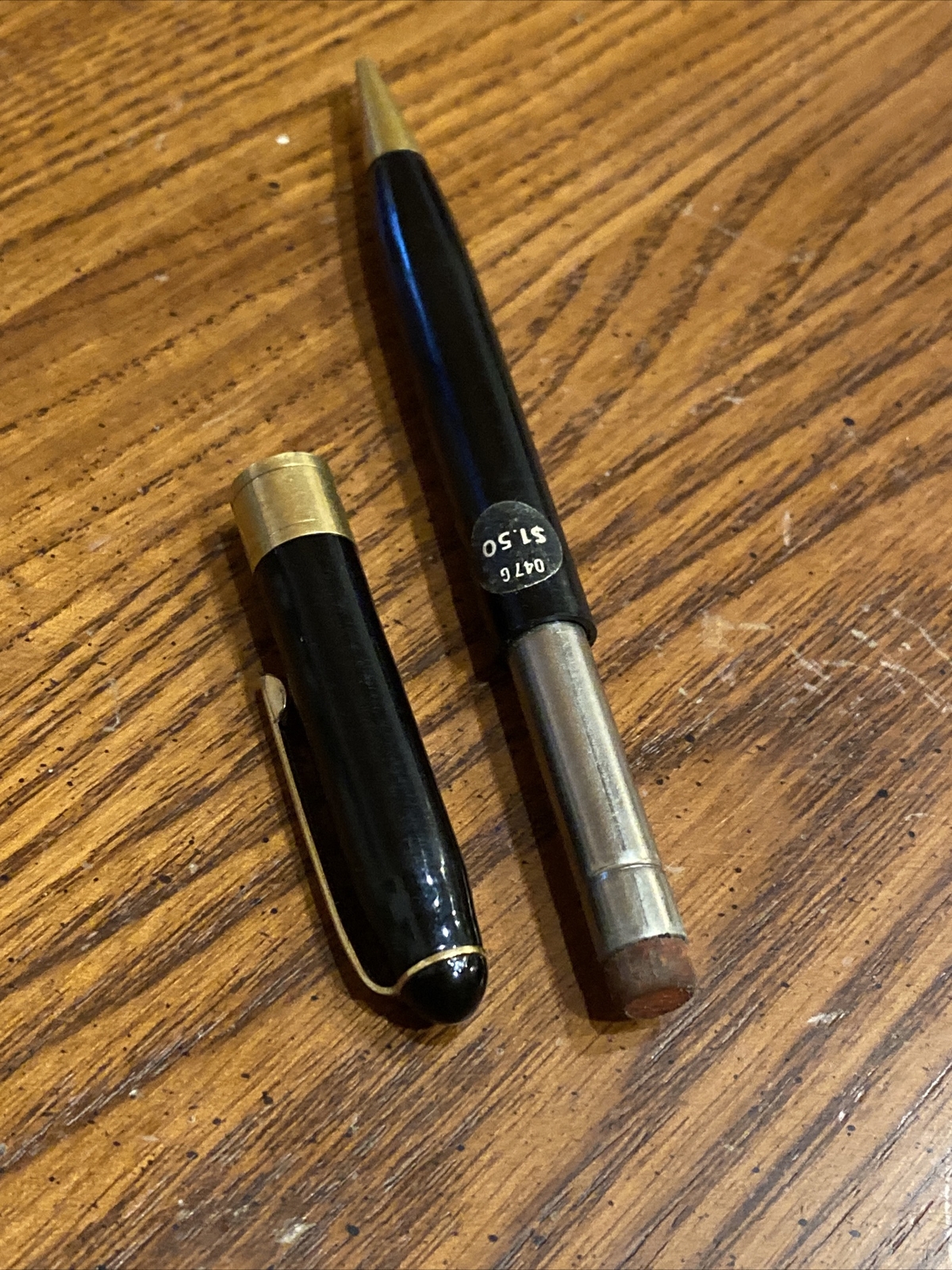 Vtg VENUS 047 G Mechanical Twist Pencil Black w Gold Tone Accents Original Label