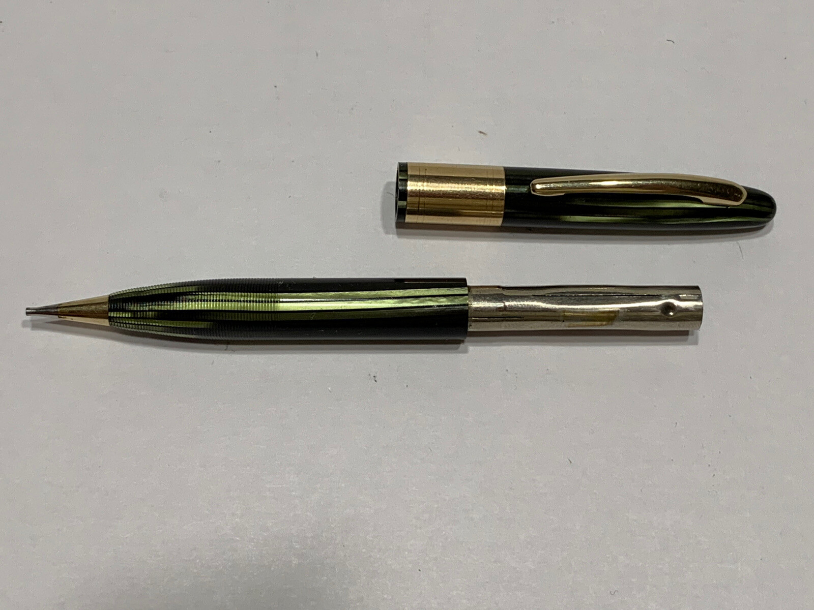 Sheaffer Green & Black Gold Trim Gold Band Mechanical Pencil Twist Active