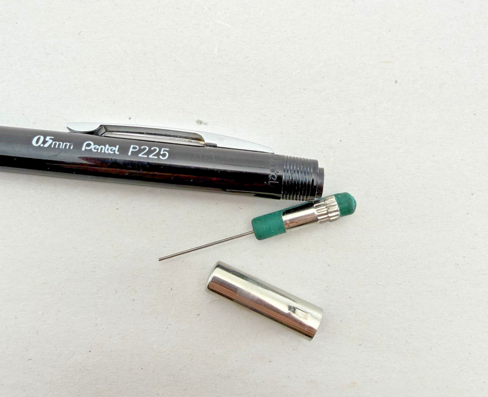VTG Pentel P225 Mechanical Pencil 0.5mm Black Silver Trim Drafting 2 Tubes Lead