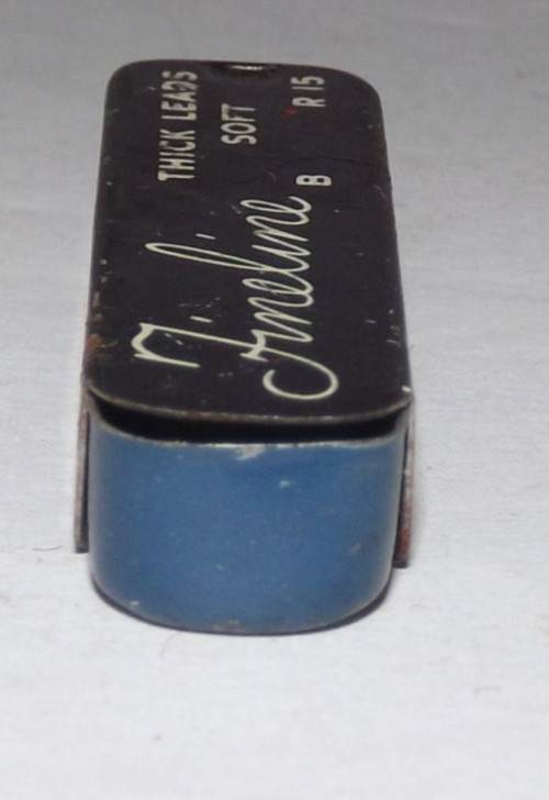 Vintage Sheaffer Fine Line Tin With Contents Thick Leads Soft R 15