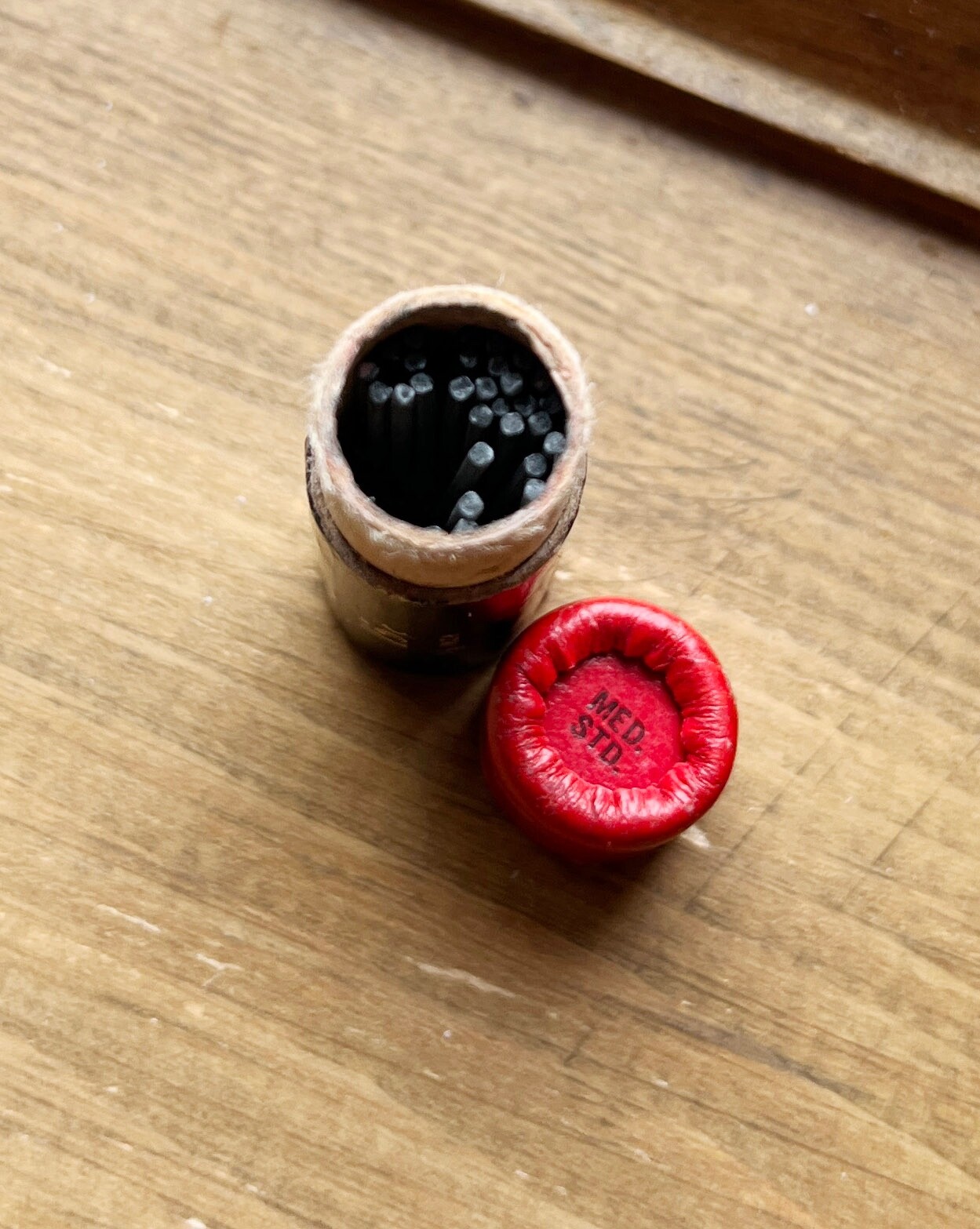 Vintage Eversharp Red Top Lead 1 3/8in