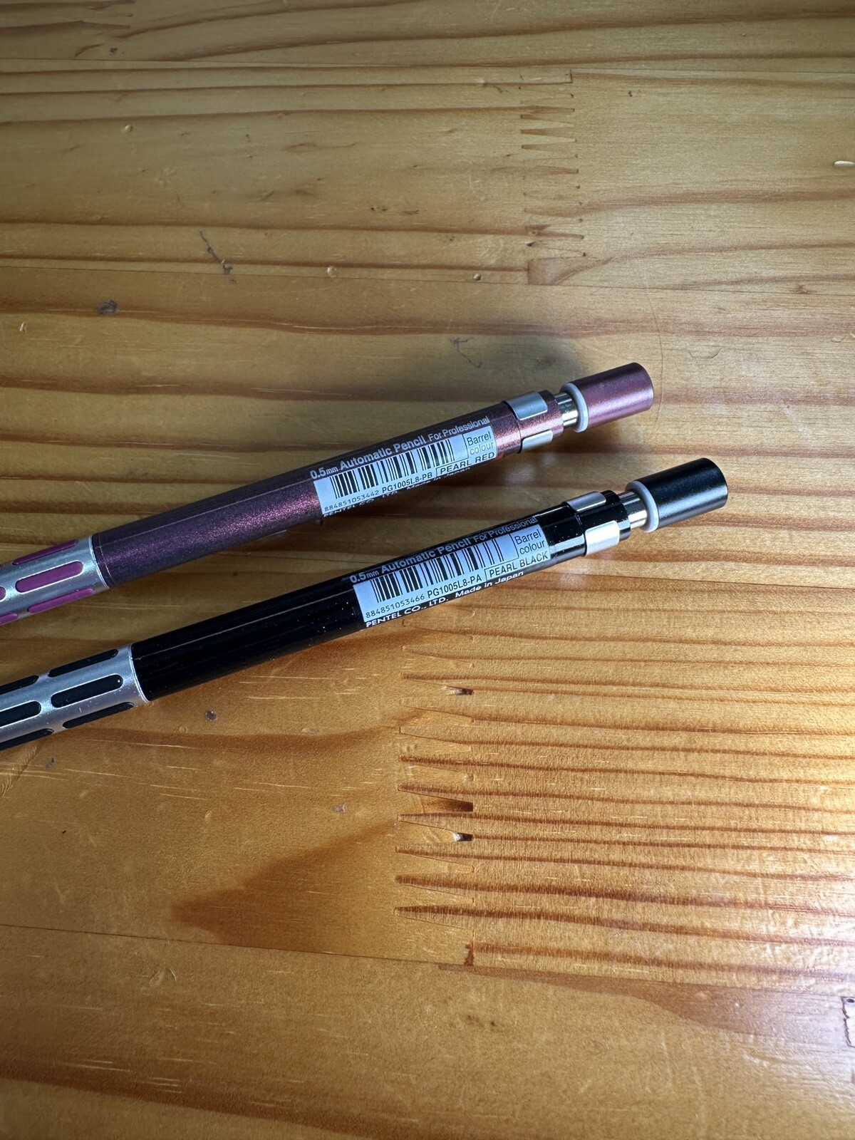 Pentel Graph 1000 Limited Edition Mechanical pencil set of 2 Pearl Black And Red