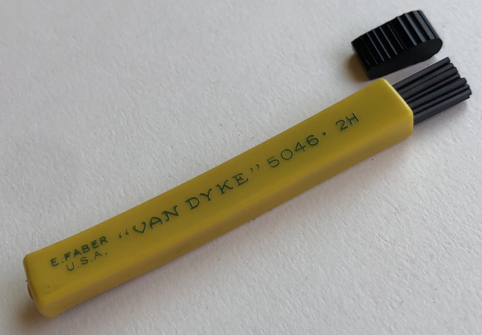 Vintage Eberhard Faber VAN DYKE Pencil Lead 1.18mm 2H Bakelite 18pk USA