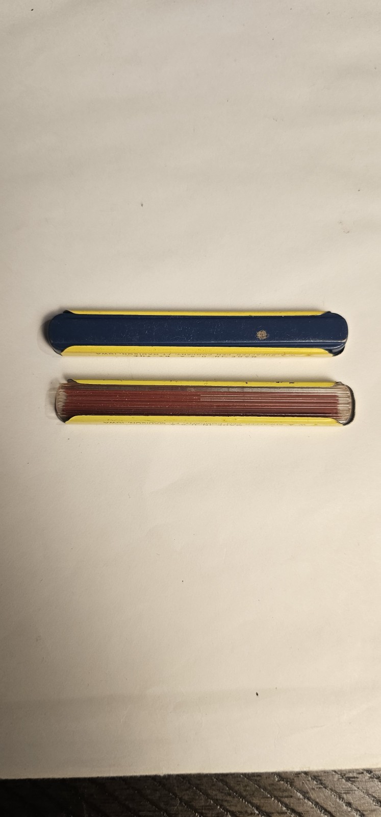 VINTAGE SHEAFFER’S FINELINE PENCIL THIN LEADS METAL TIN And Plastic With Leads