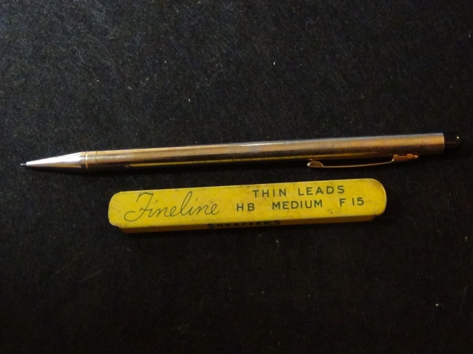 Vintage Made in USA Metal Mechanical Pencil & Sheaffer’s Lead Case Nice Set