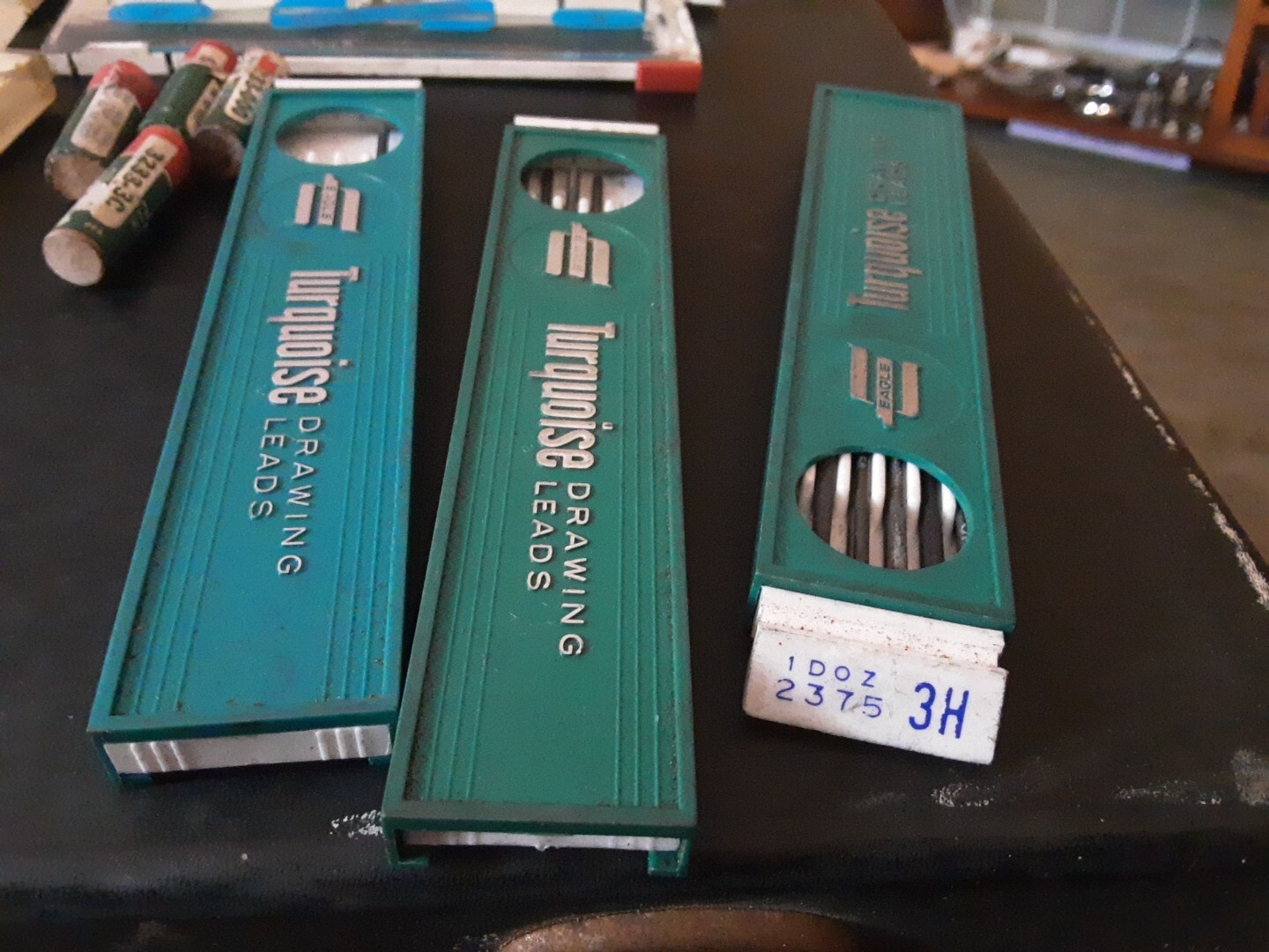 Vtg. Lot 16 EAGLE 2375 TURQUOISE/VENUS 2H & 3H Mechanical Drafting Pencile Leads