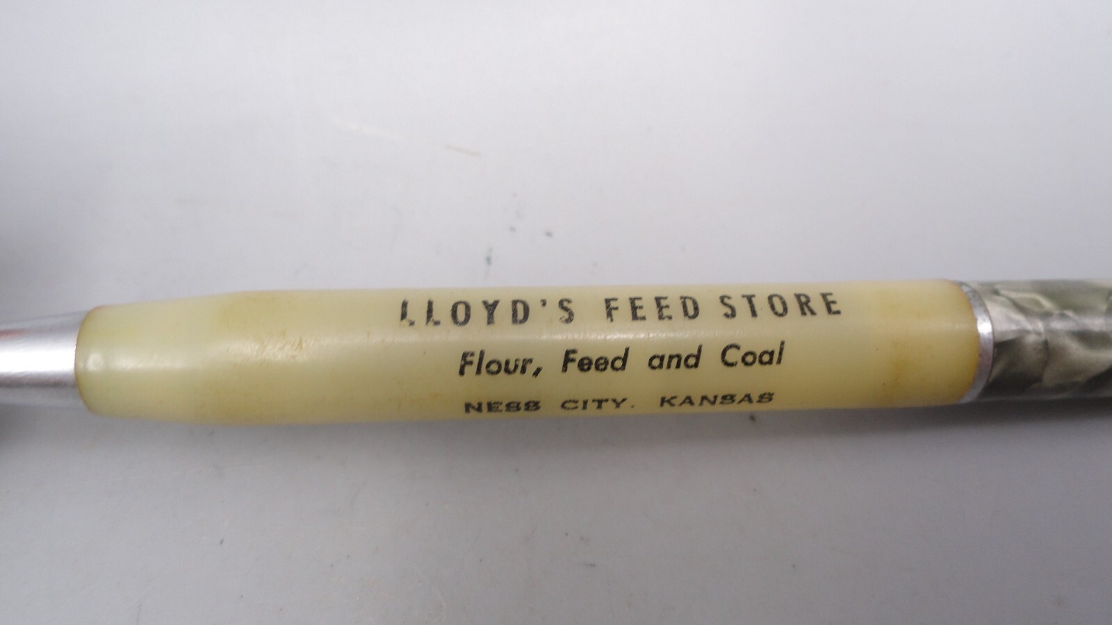 Vintage Lloyd’s Feed Store Coal Ness City, Kansas Mechanical Twist Pencil *READ*