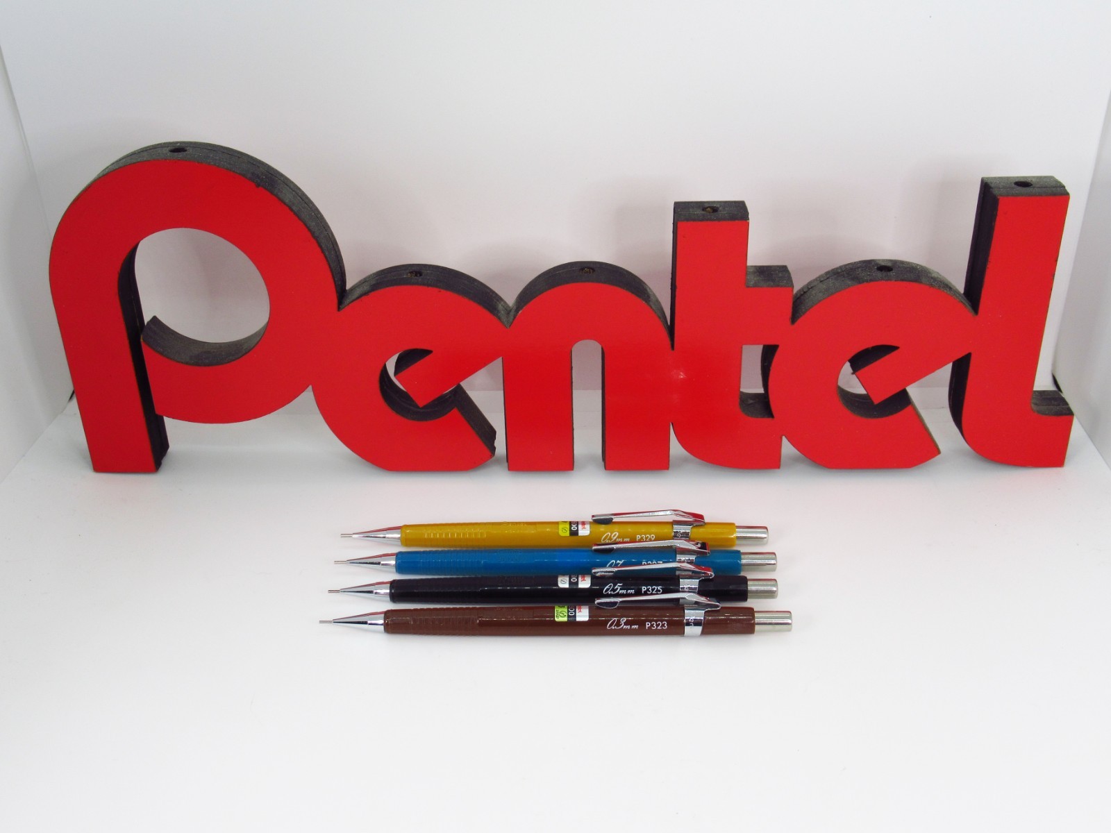 Pentel P320 Series, Set of 4 (Japan)