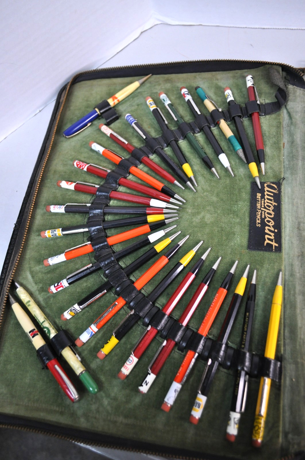 Lot of 75+ Autopoint Mechanical Pencils Gulf Mobil Napa Farm Salesman Sample