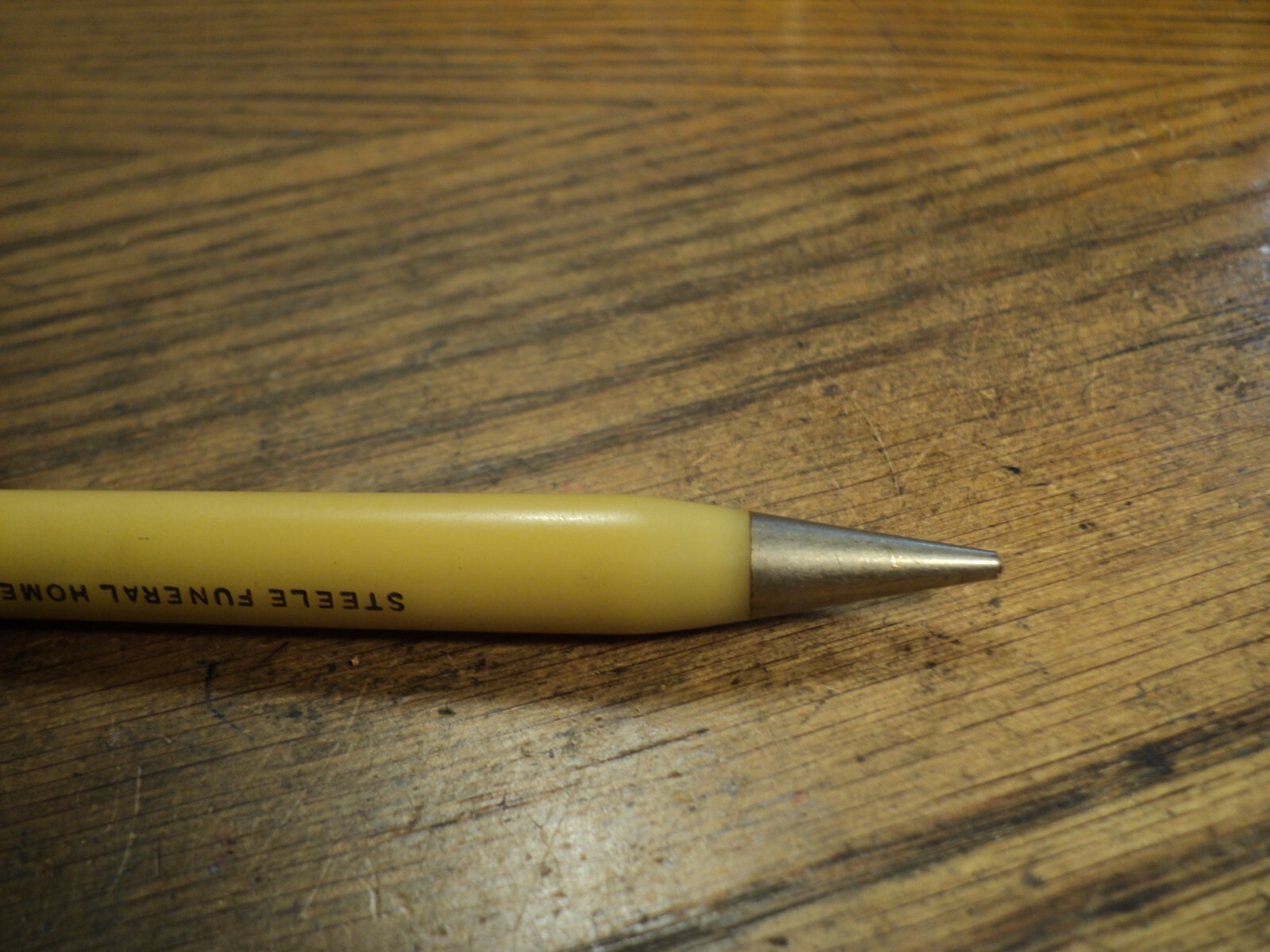 Vintage Mechanical Pencil Steele Funeral Home 4-3/16″ Unbranded
