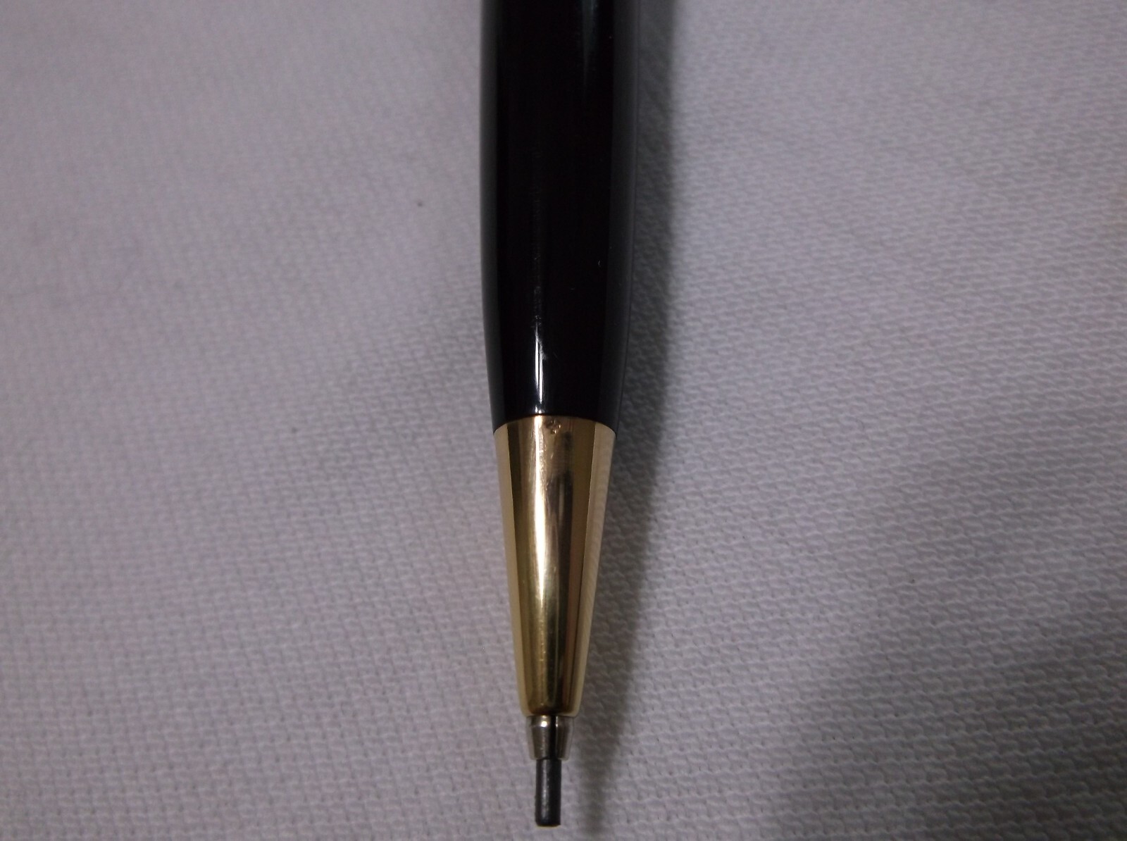PELIKAN # 550 ROLLED GOLD DOUBLE L / BLACK MECHANICAL PENCIL / 1.18 MM LEAD