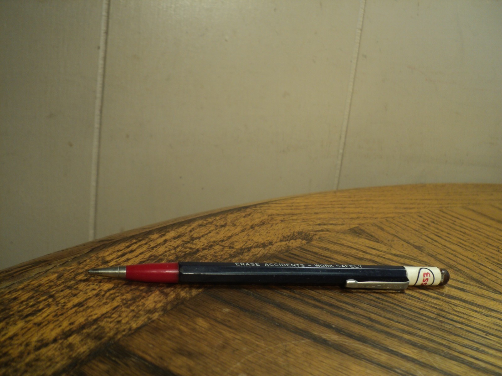 Vintage Durolite Mechanical Pencil Esso Research & Engineering 5-1/2″ Long S