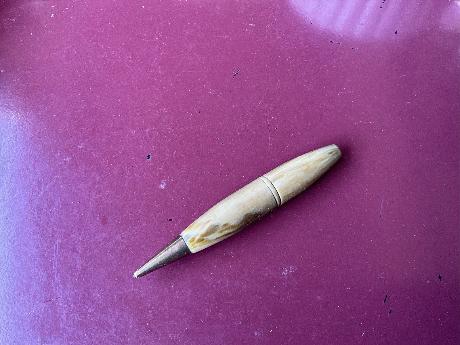 VINTAGE UNBRANDED MECHANICAL PENCIL WITH ERASER, WORKS. 3 1/8 INCHES (S1296).