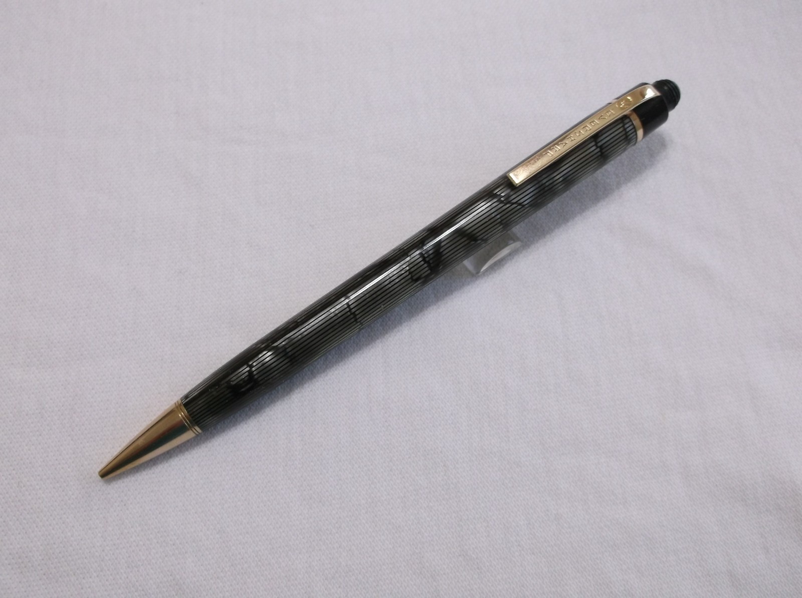 VINTAGE EVERSHARP SKYLINE GRAY STRIPE MOIRE MECHANCIAL PENCIL / 1.18 mm LEAD