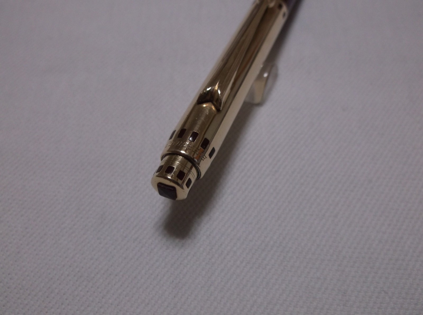 VINTAGE WAHL EVERSHARP CORONET BURGUNDY / GOLD REPEATER PENCIL / 1.18 mm LEAD
