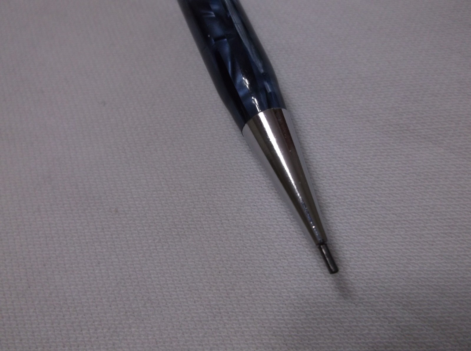 VINTAGE WAHL EVERSHARP CORONET BLUE STRIPE MECHANCIAL PENCIL / 1.18 mm LEAD