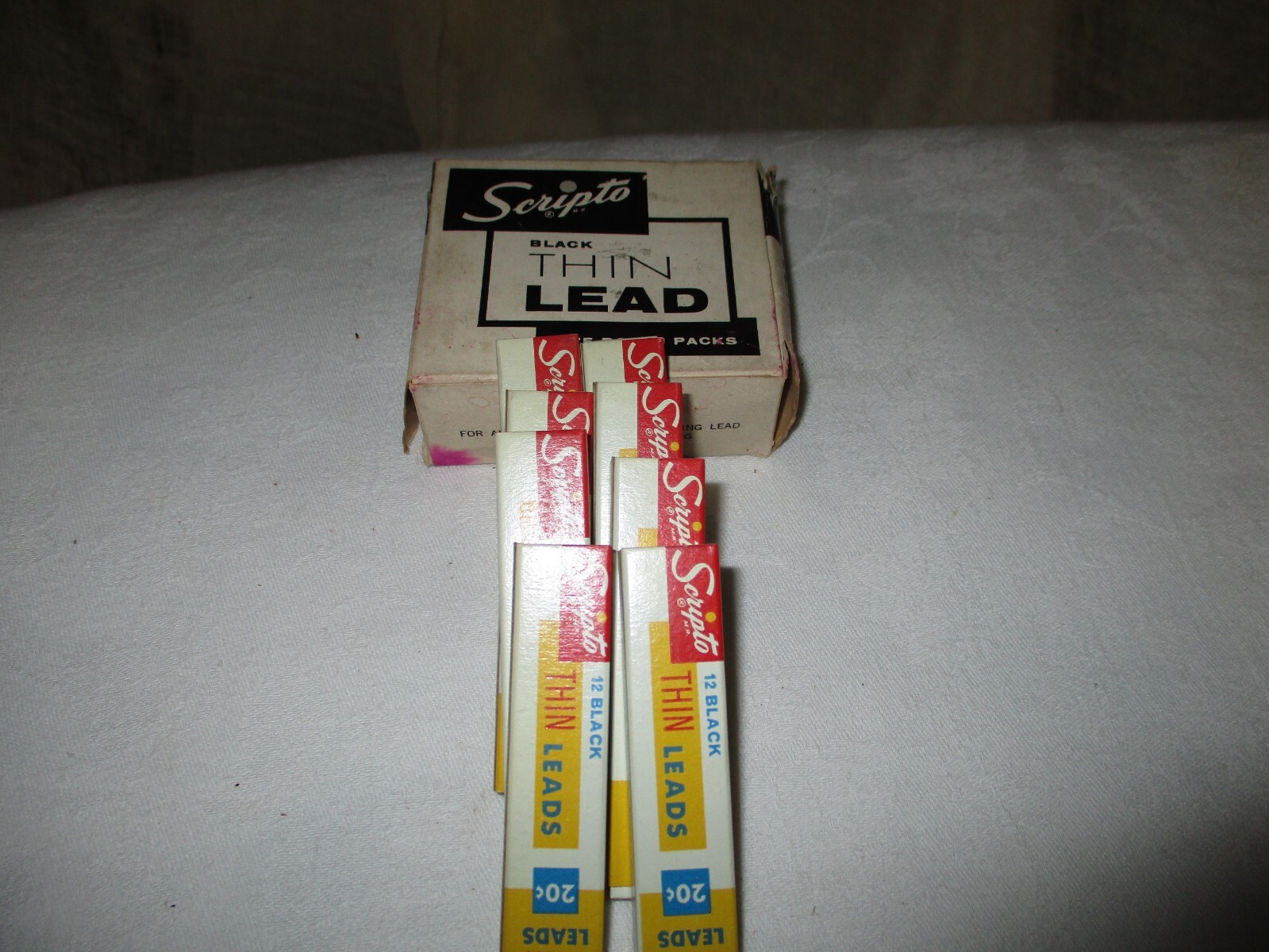 VTG.NOS”SCRIPTO”LOT of(8) pks. BLACK THIN LEADS,MEDIUM SOFT=12 LEADS PER BOX=96