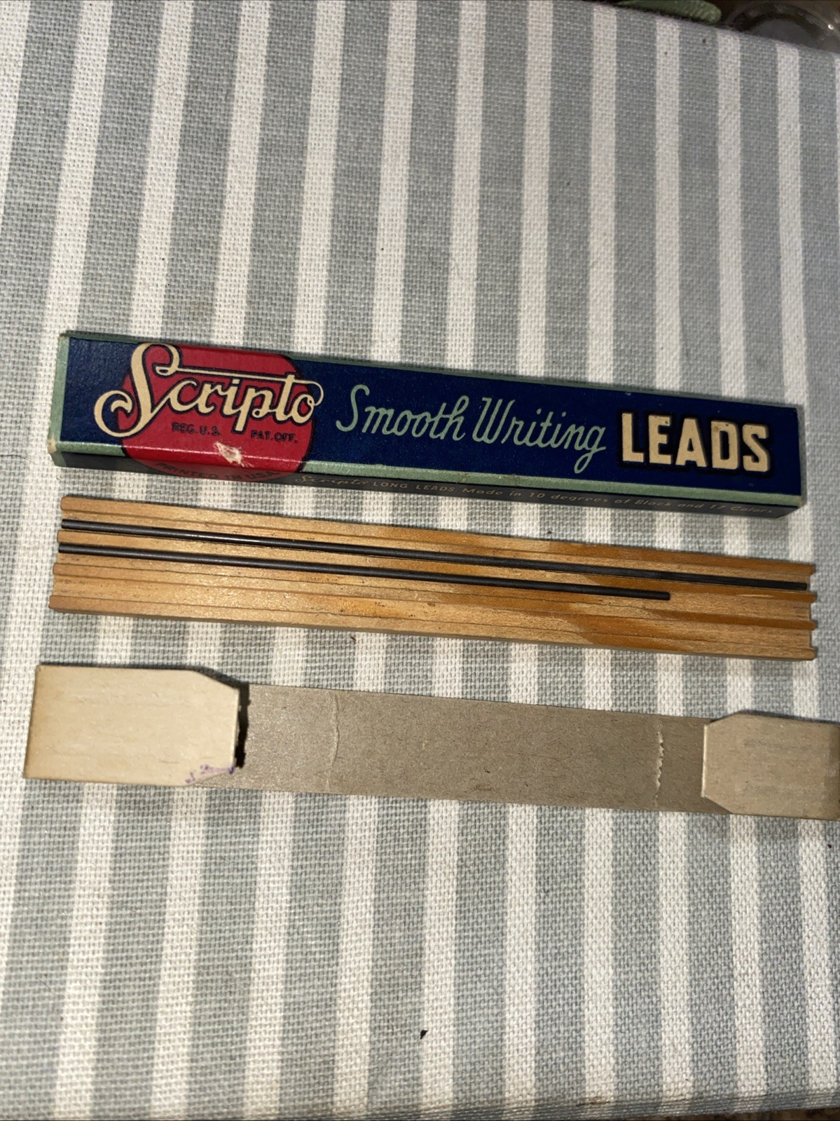 Vintage Scripto Smooth Writing Leads w/ Wood Insert Lead Holder