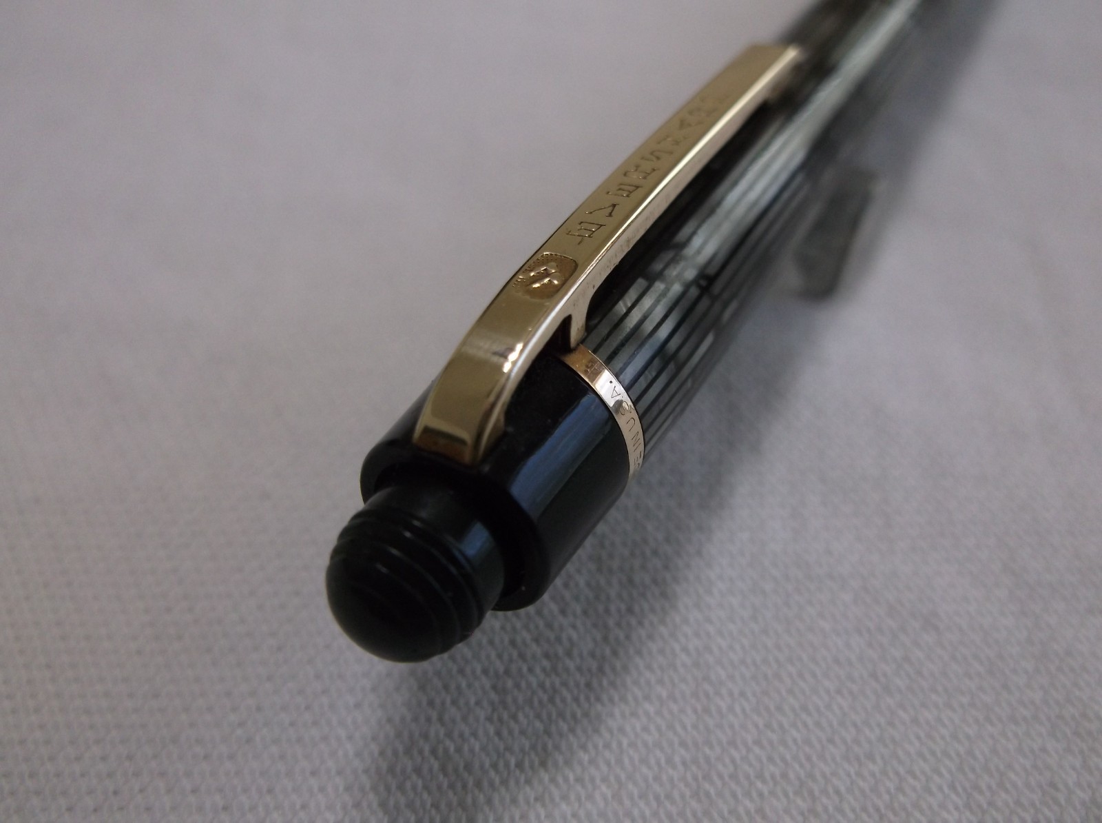 VINTAGE EVERSHARP SKYLINE GRAY STRIPE MOIRE MECHANCIAL PENCIL / 1.18 mm LEAD
