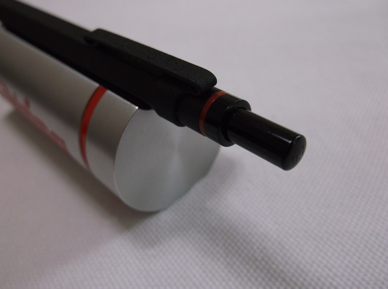 ROTRING 600 NEWTON HEXAGONAL BLACK 0.7 MM PENCIL / 46581