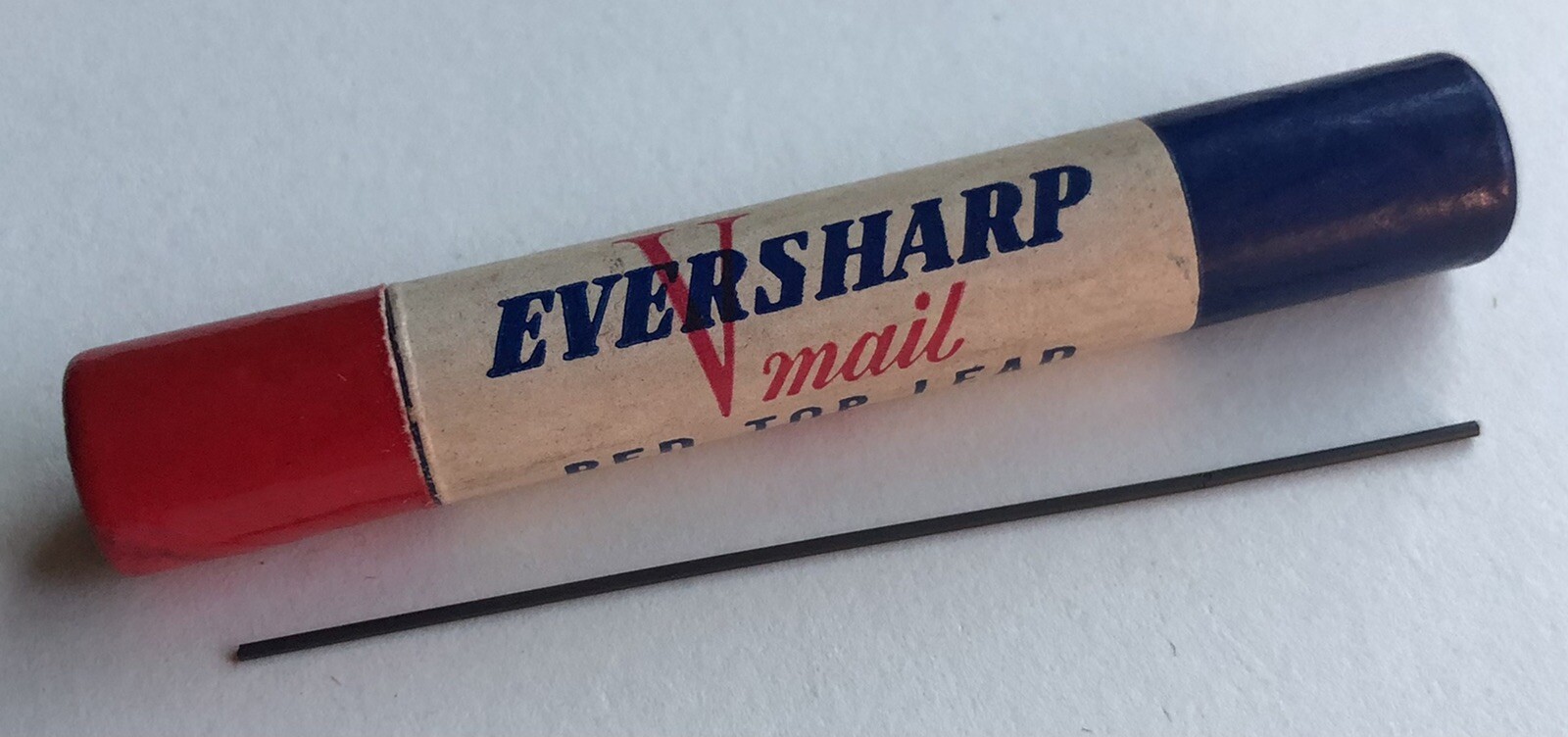 Vintage EVERSHARP VMAIL Mechanical Pencil Lead Soft Black .9mm NOS 36pk WWII USA