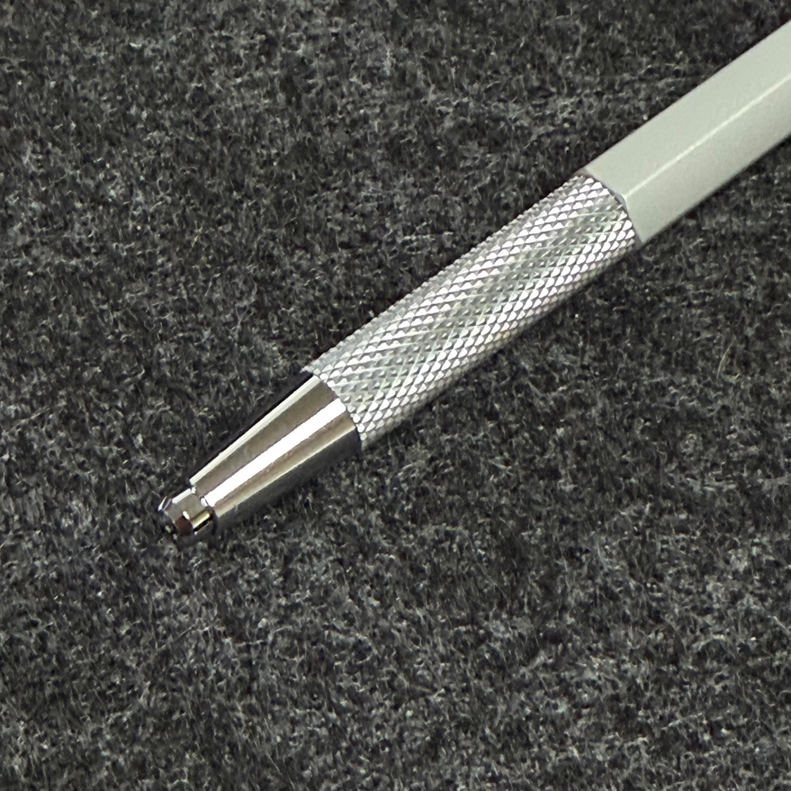 rOtring 600 2.0mm Silver 1911-703 Discontinued Lead Holder New